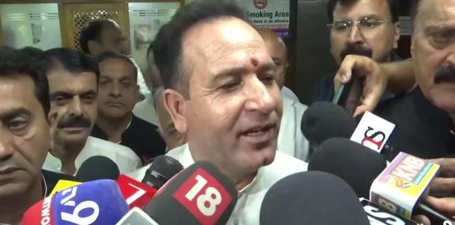 ' Don't hide behind Statehood to smuggle back 370 and autonomy, Sunil Sharma warns Omar Govt'