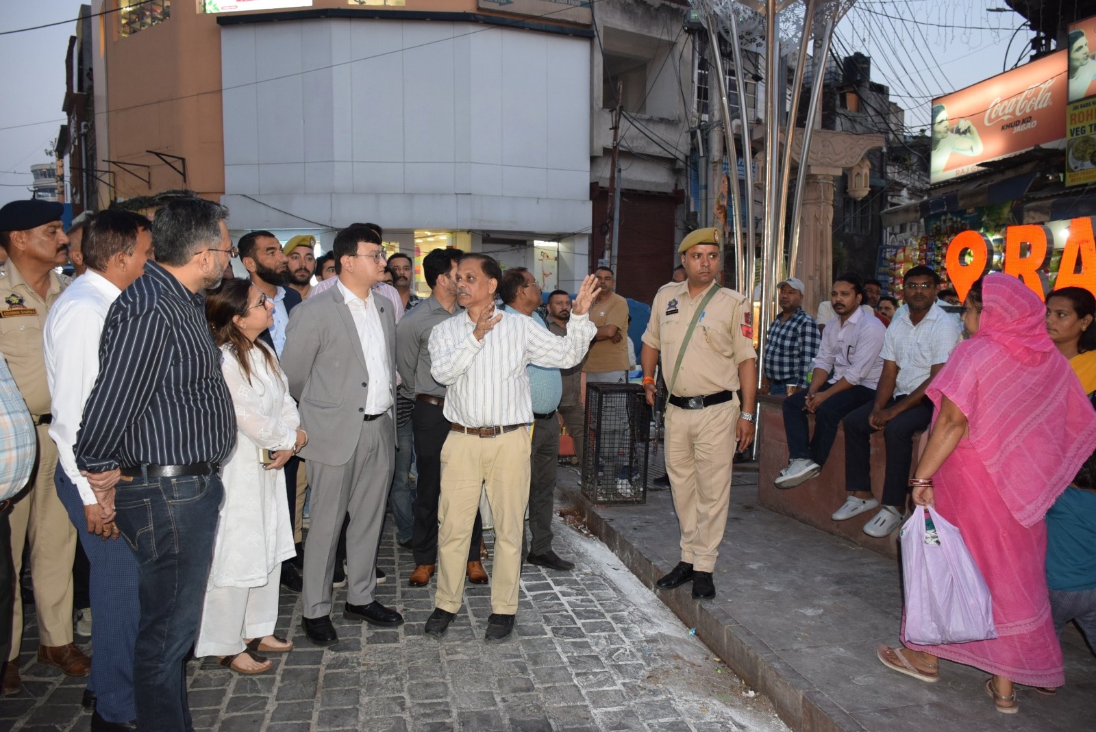 DC Jammu inspects old city bazaars ahead of festive season