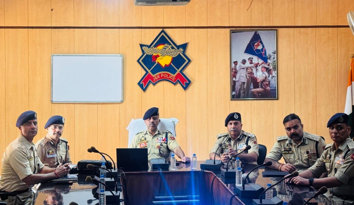 'J&K DGP Nalin Prabhat reviews anti-terror operations along Udhampur-Kathua faultline'