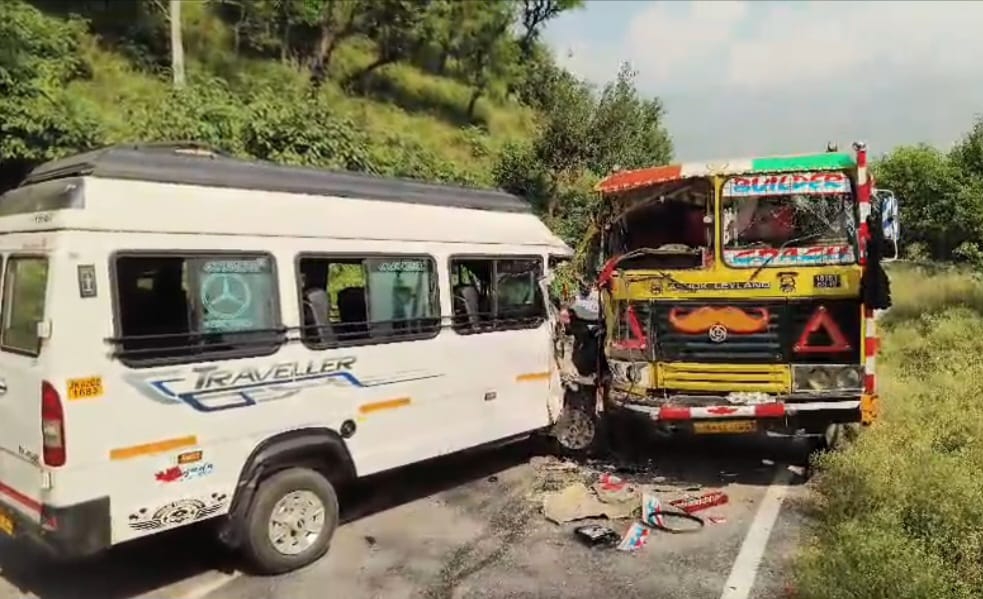 'Couple Among 4 Injured As Dumper Collides With Tempo On Reasi-Pouni Road'